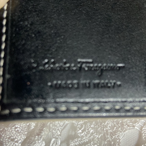 Salvatore Ferragamo Lioness Wallet - Picture 17 of 17